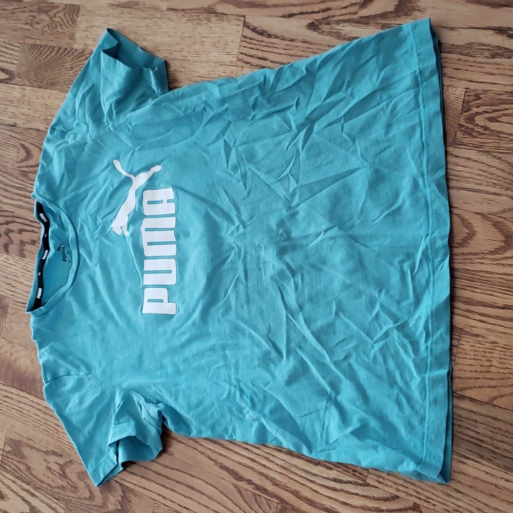 (M) Puma Classic Fit Logo T-Shirt Lightweight Casual Loungewear Staple Leisure